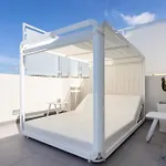 Of Tulio Apartman
